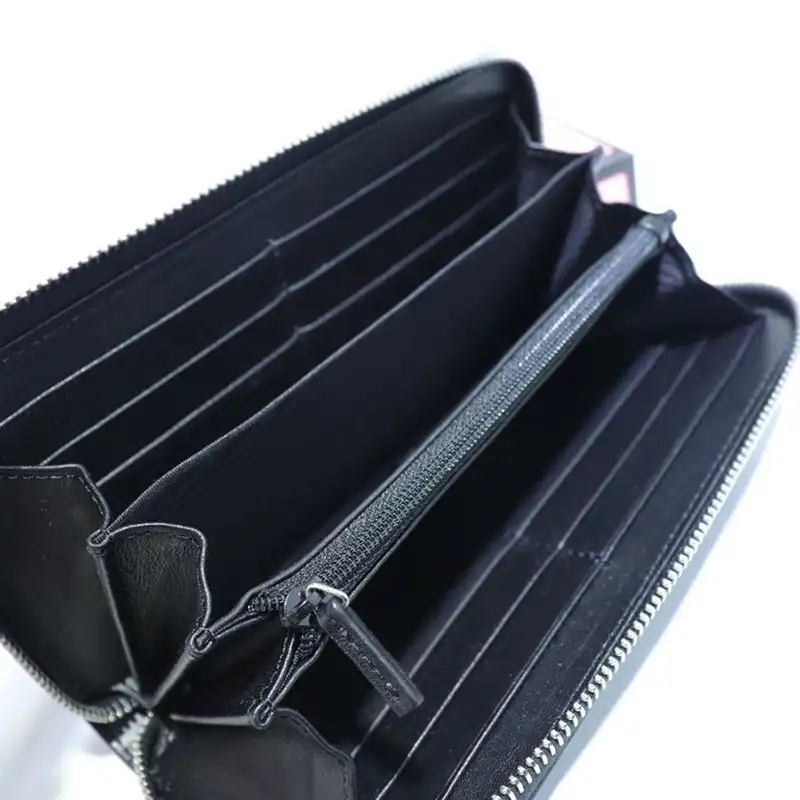 G*u*i brand handbags zip around wallet 1904g0014