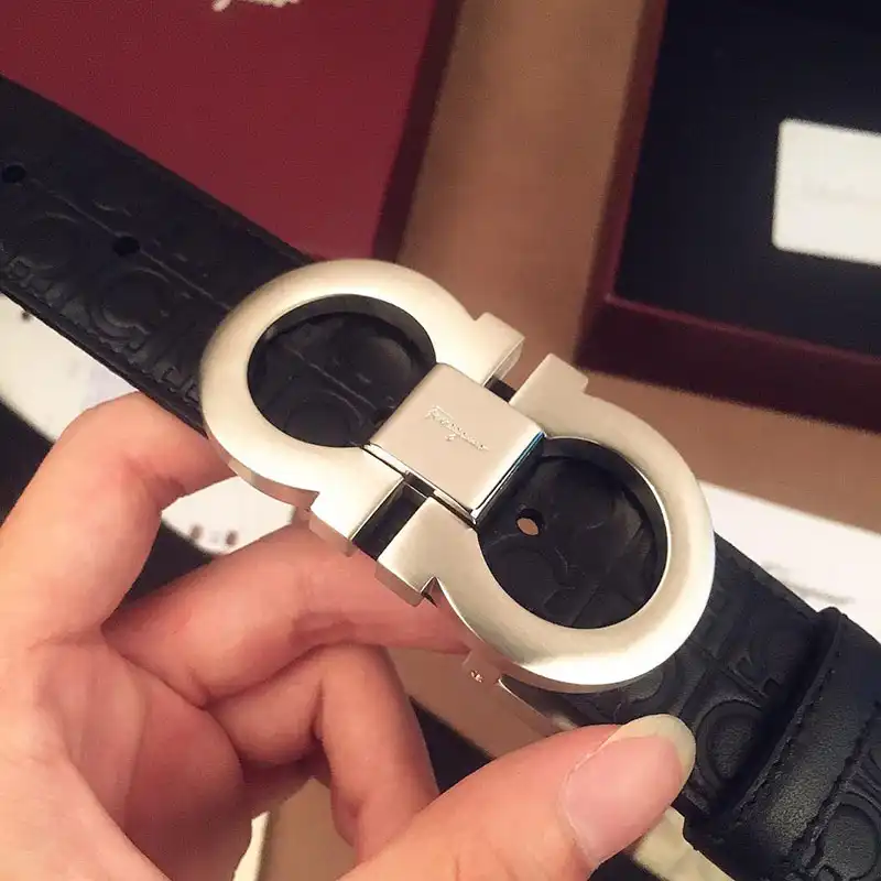 Salvatore Ferragamo s Belte 1907BL0057