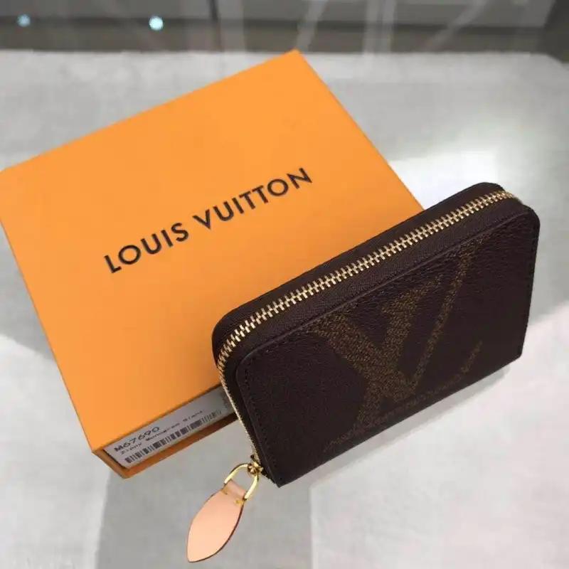 LV Bags 19B5790042