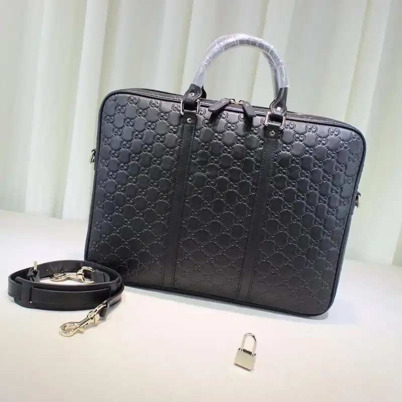 G*u*i briefcases 19gm0029