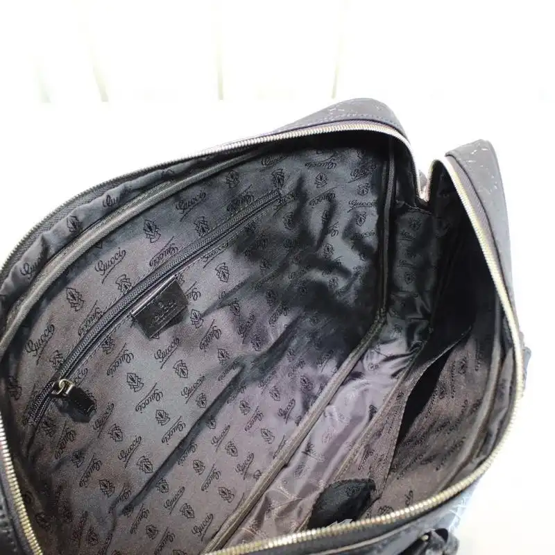 G*u*i briefcases 19gm0029