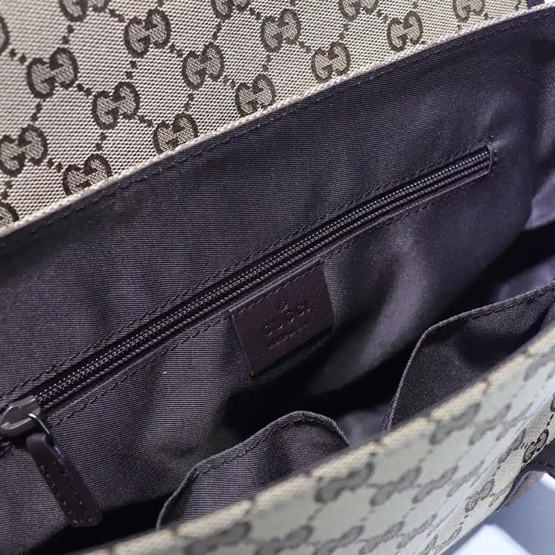 G*u*i crossbody bag 19gm0057