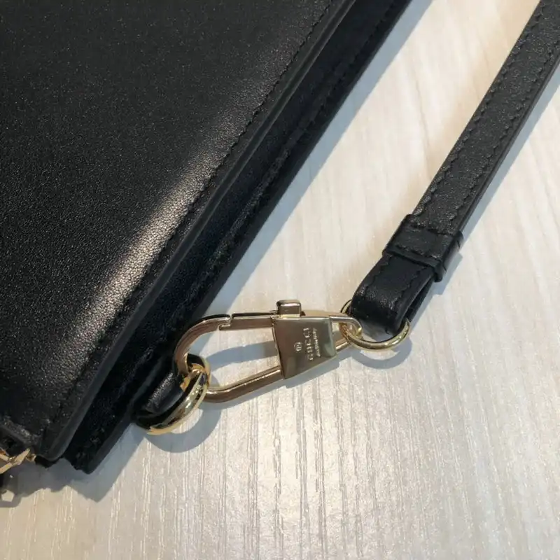 G*u*i bags 20guc0055