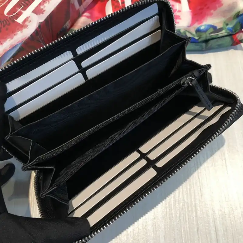 G*u*i bags 20guc0117