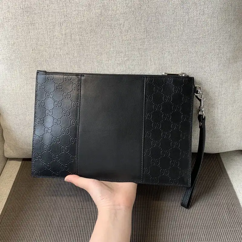 G*u*i bags 2104dj0131