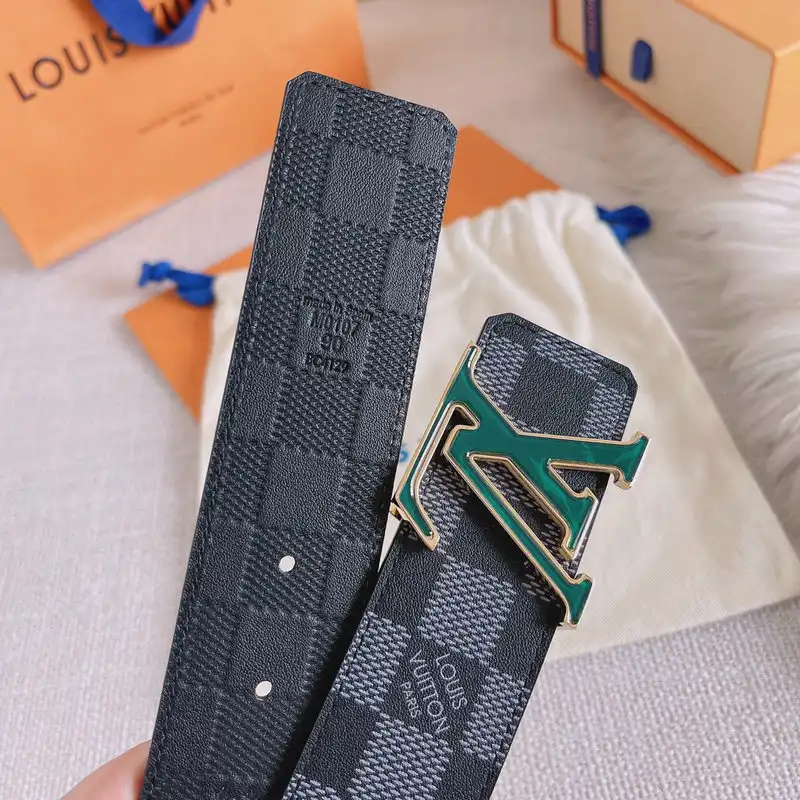 LV Belts 2106XA0168