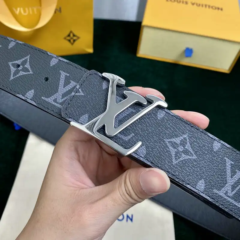 LV Belts 2111XA0016