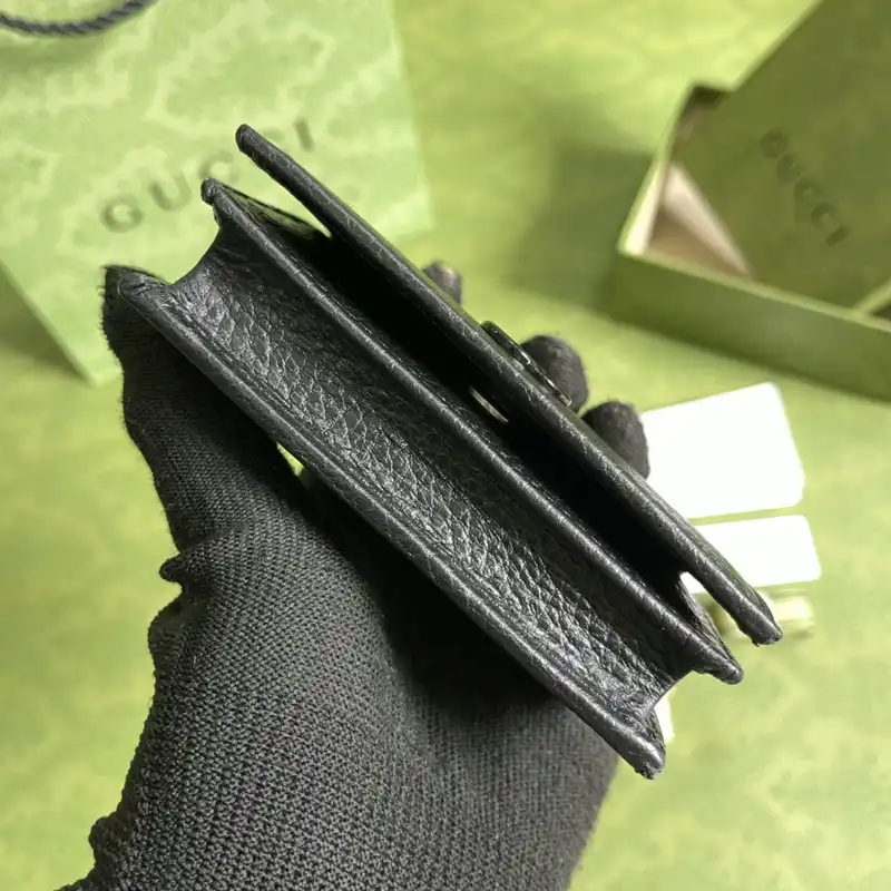 G*u*i bag 2112ya0009