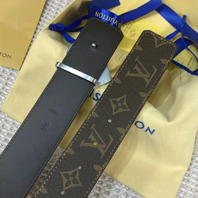 LV Belts 2201XA0062