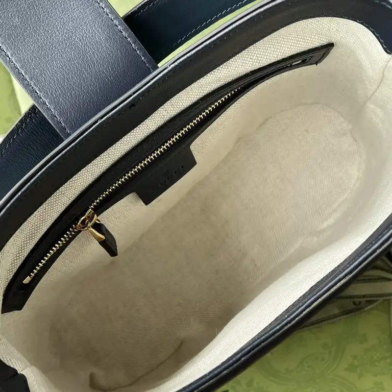 G*u*i bag 2205ya0036