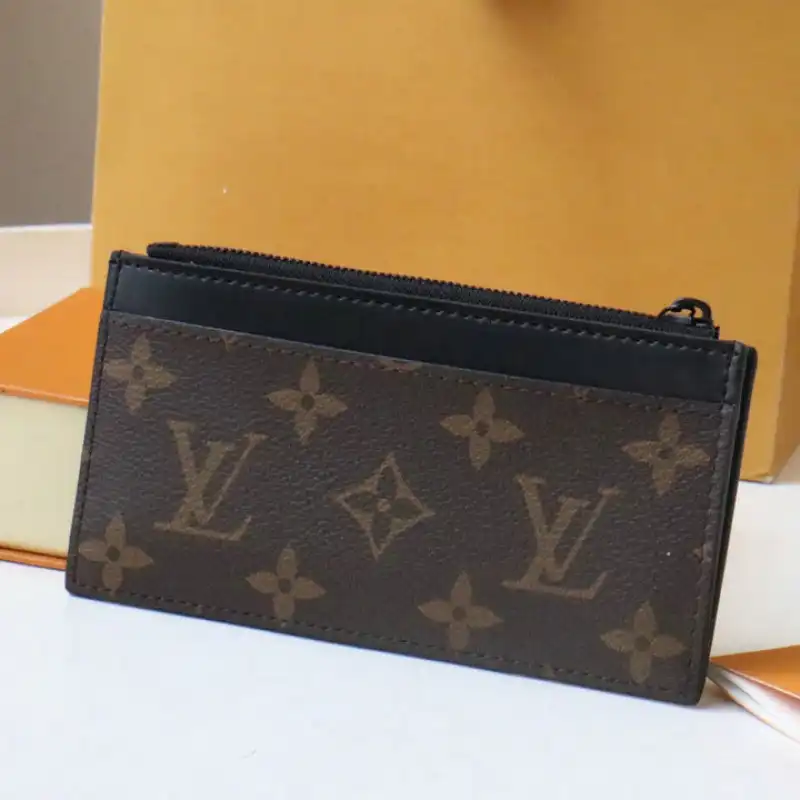 LV Bag 2208DJ0001