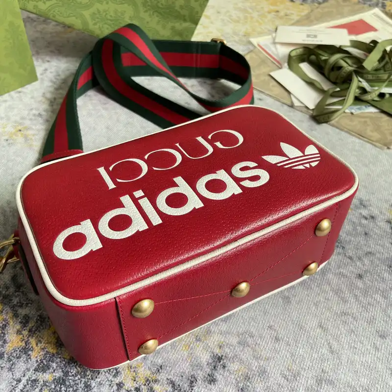 G*u*i bag 2208dj0040