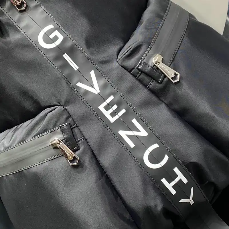 Givenchy Bag 2209SW0070
