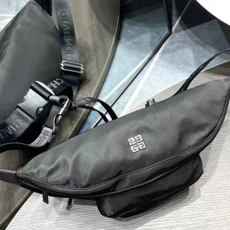 Givenchy Bag 2209SW0073