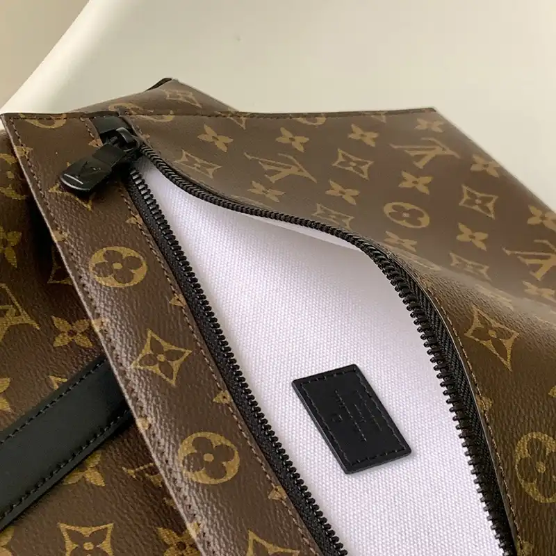 LV Bag 2304DJ0085