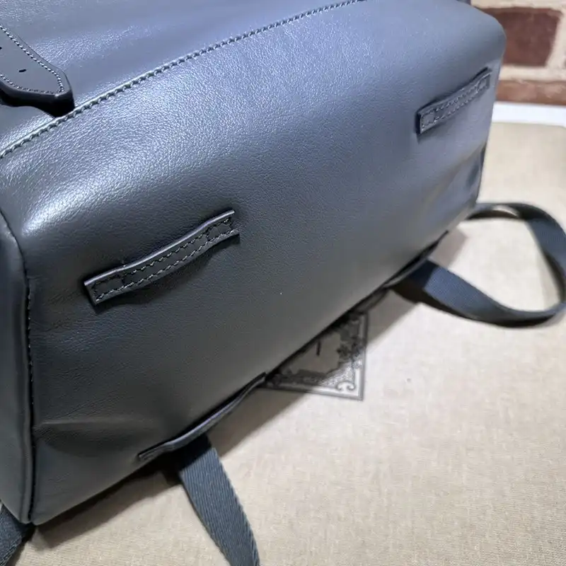 G*u*i bag 2306ya0067