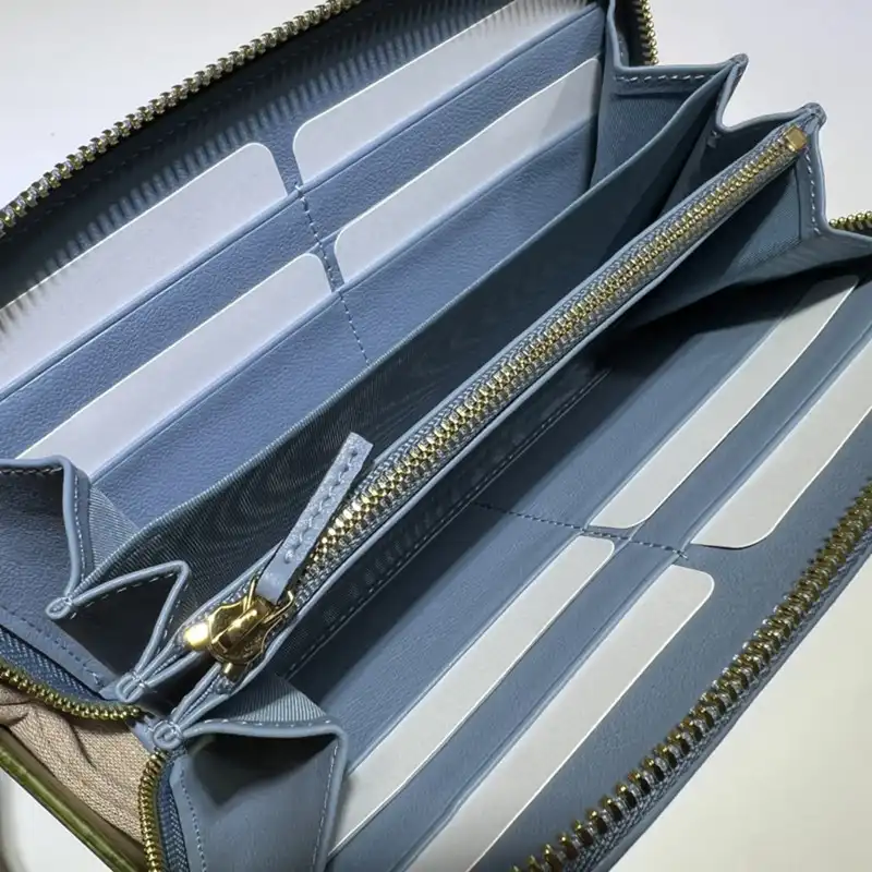 G*u*i bag 2306ya0081