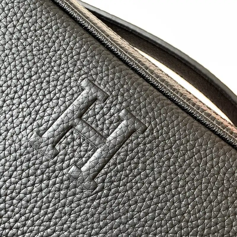 Hermès Bag 2309YA0180