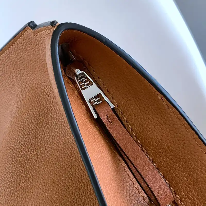 Loewe Bags 2404YA0094