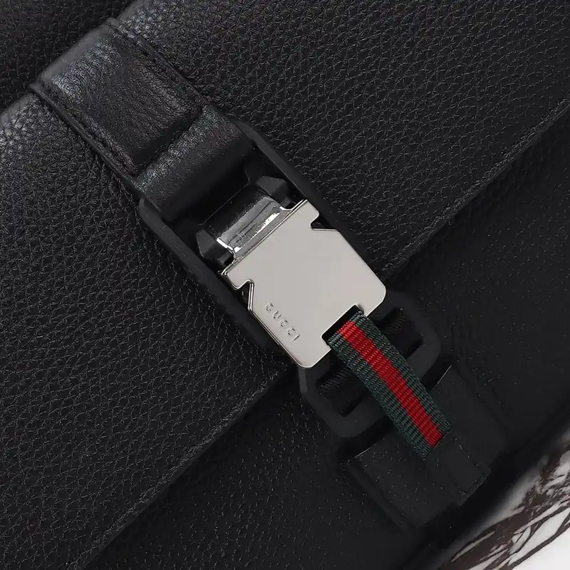 G*u*i bags 2411ya0205