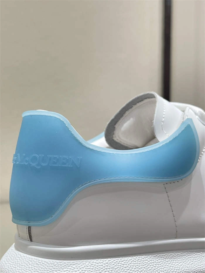 SunProtective Alexander McQueen Oversized 2574