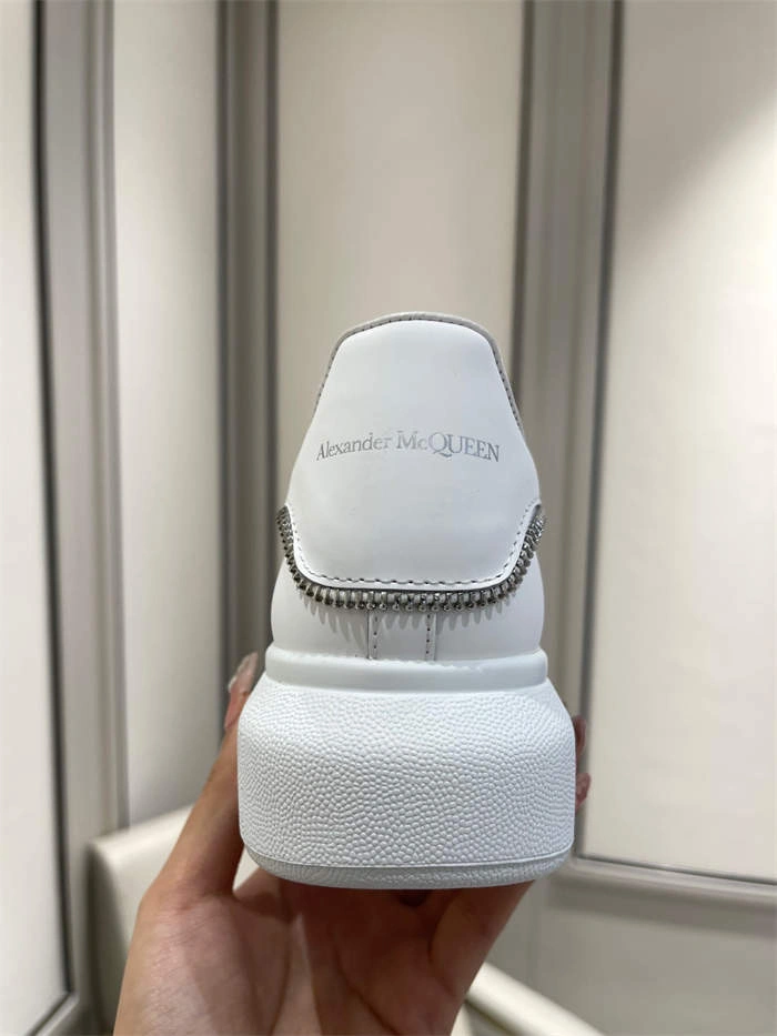 Alexander McQueen Oversized Versatile 2578