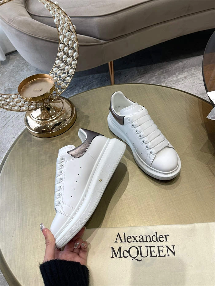 Premium Alexander McQueen Oversized 2594