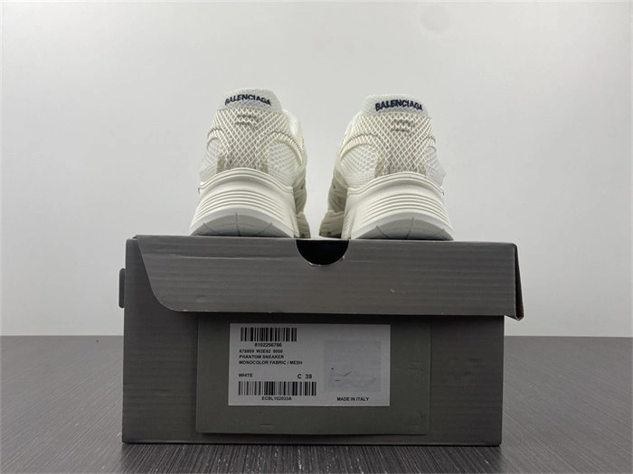 BLCG Phantom White  678869 W2E92 OdorResistant 4452