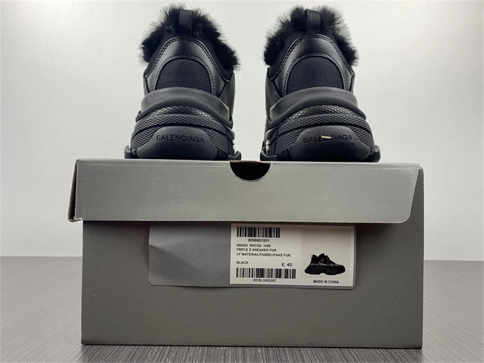 Breathable BLCG Triple S Fake Fur Black 668563 W3CQ5 4432