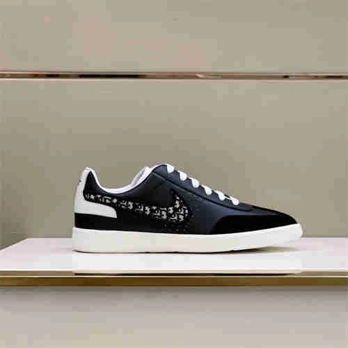 DR Sneaker Unique 1144