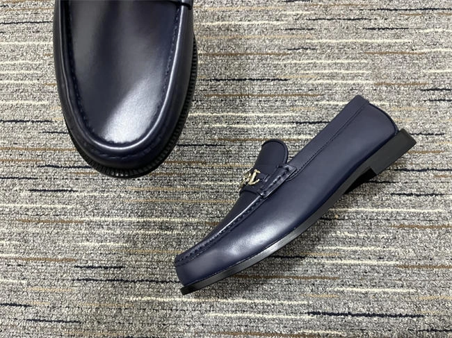 G*u*i loafer chic 335