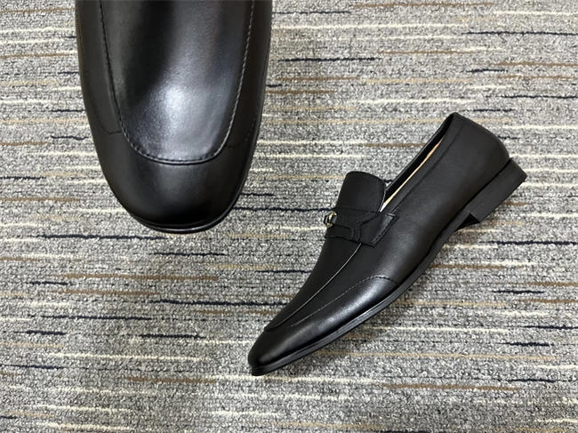 G*u*i loafer stylish 346