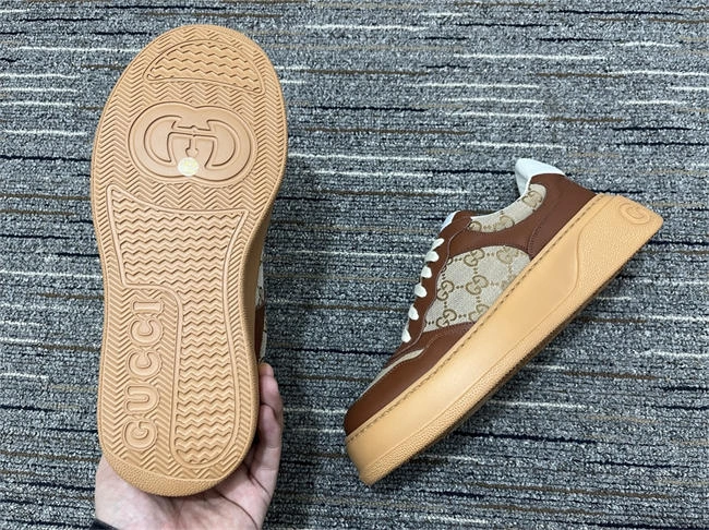 G*u*i low top sneaker breathable 555