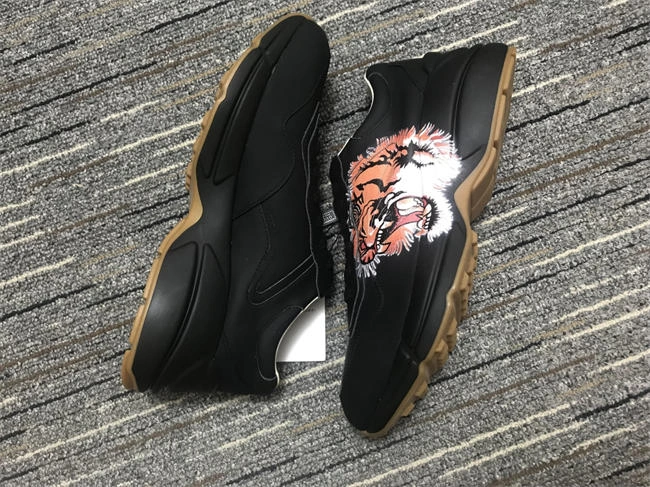 timelessdesign G*u*i rhyton sneaker 246