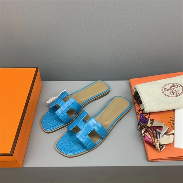 H Slipper Refined 2328