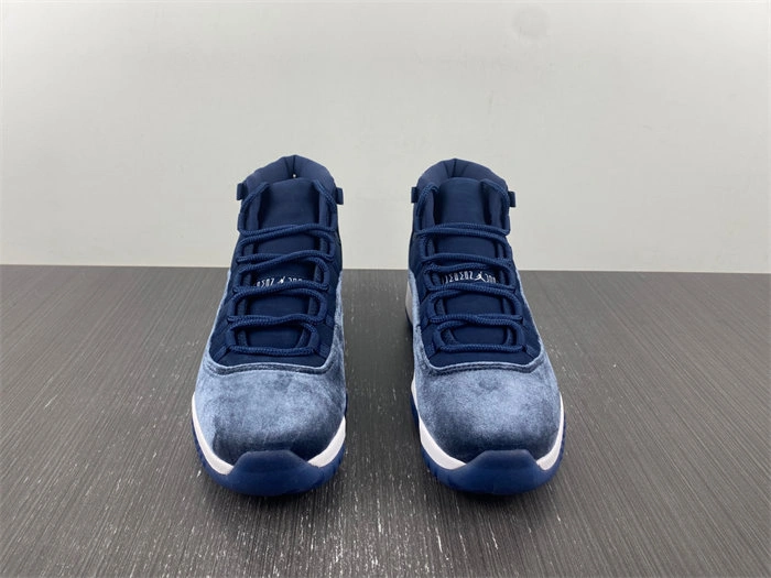 StreetReady Jordan 11 Retro Midnight Navy AR0715- 4103