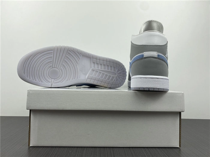 Jordan1 Mid Wolf Grey Aluminum BQ6472- Trendsetting 3712