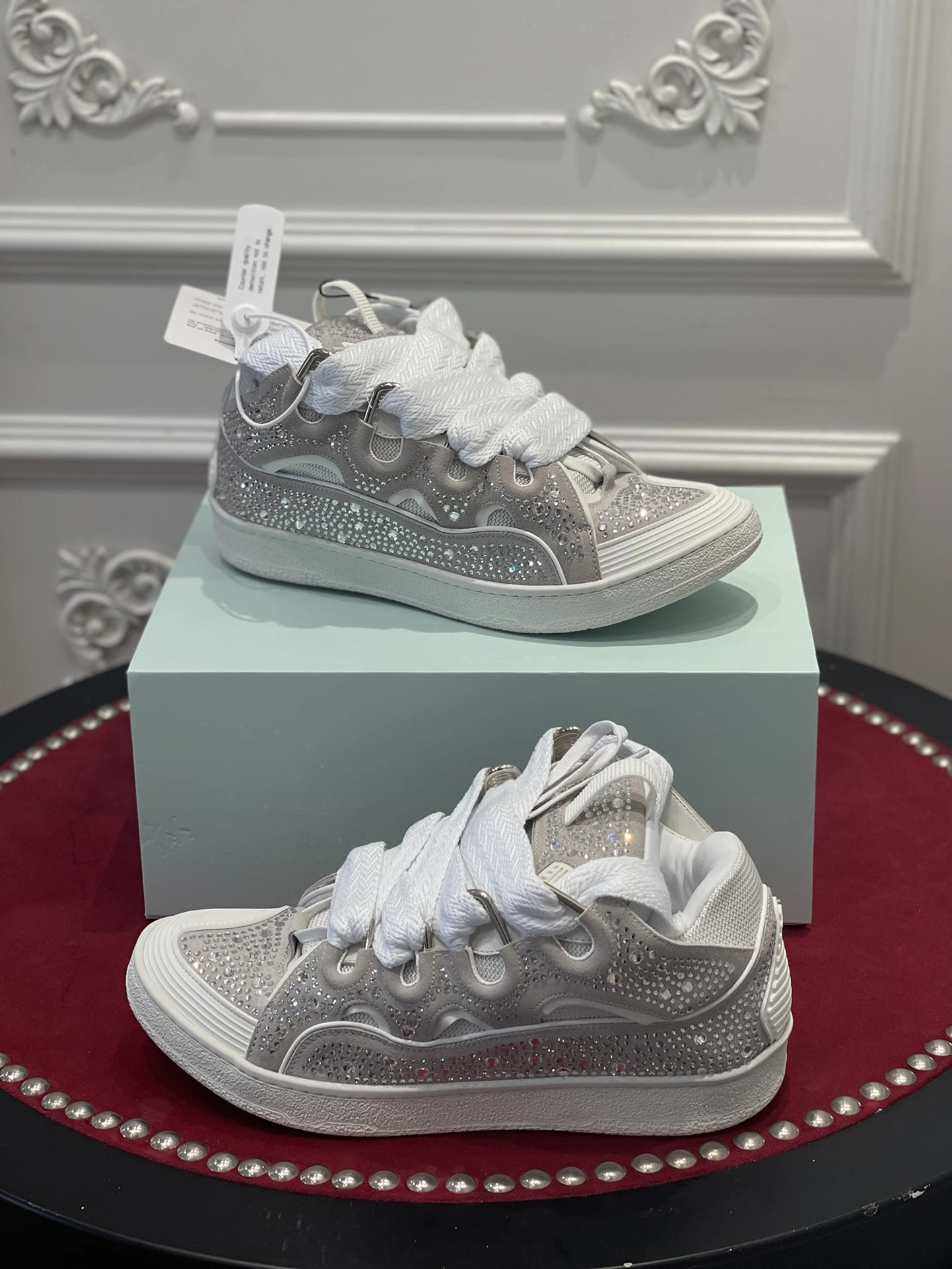 Lightweight Lanvon Curb Sneaker White Rhinestone FMSKRK11STRAP 816