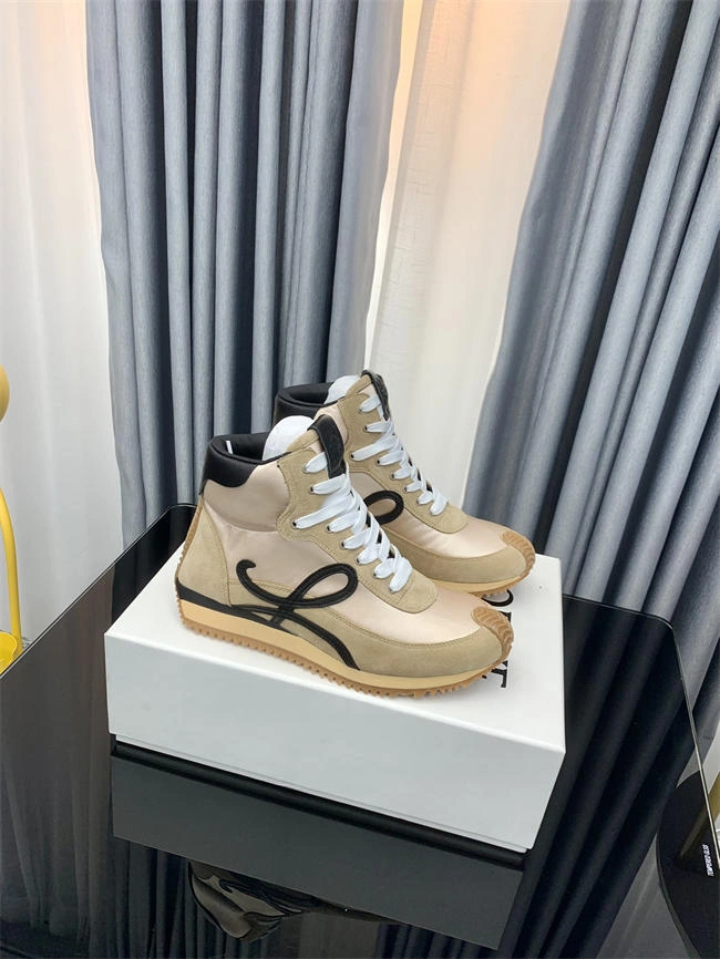 Breathable Loewe Sneaker 2457