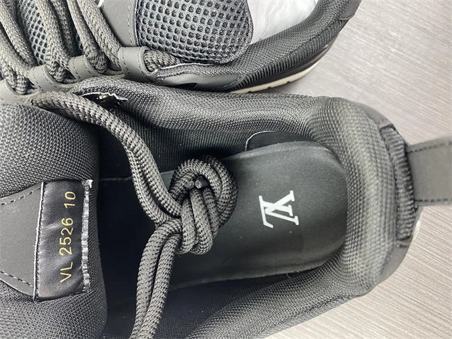 TechFriendly Louis Vuitton 1640