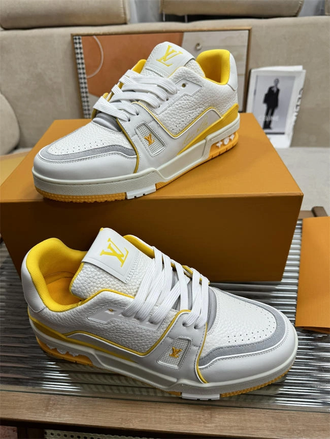 Lv Trainer Sneaker Modern 2018