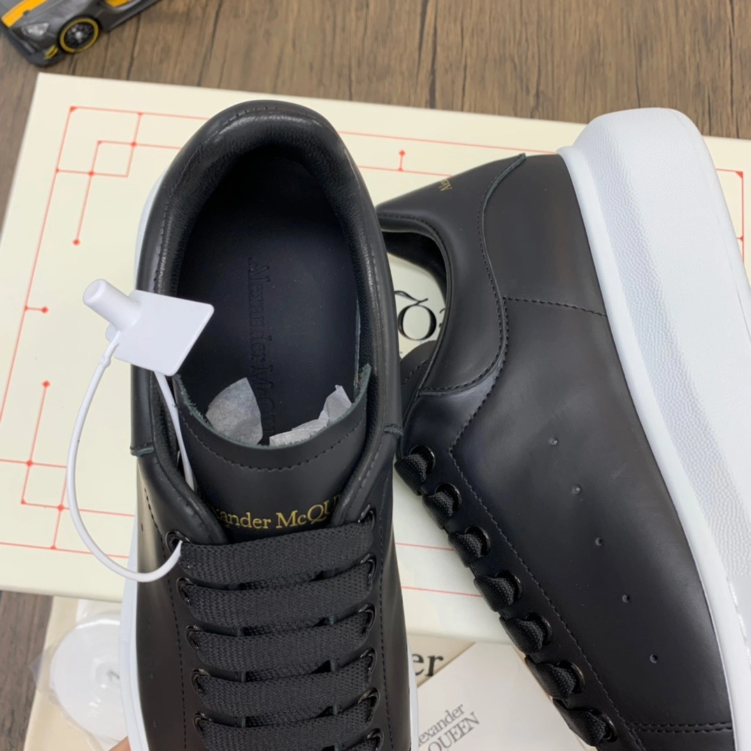 McQuen Black White Sole 553680WHGP FreshLook 2488