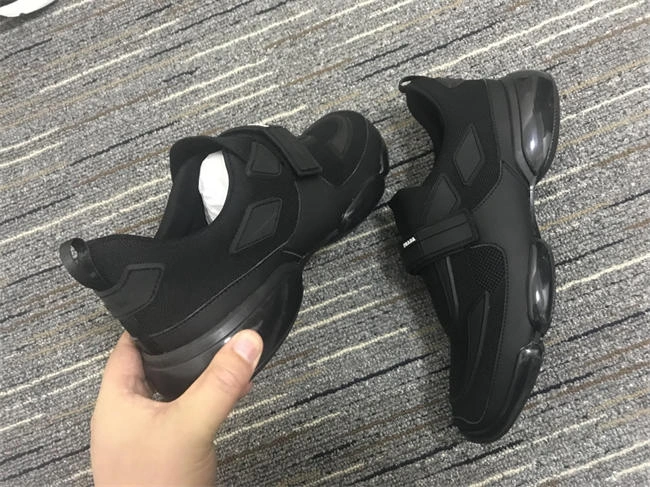 Effortless Prada Sneaker 3385